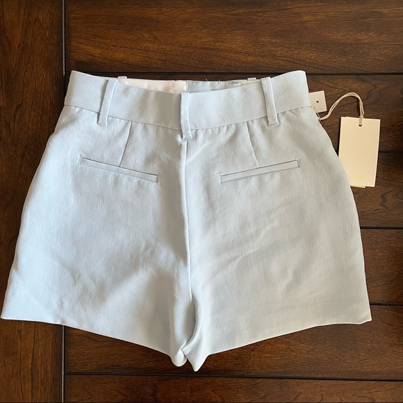 SOLD!! NWT Aritzia Wilfred Anthem Shorts in Heatwave Blue Size 0 - Picture 2 of 7